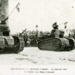 Arc de Triomphe in Paris, tank on military parade
