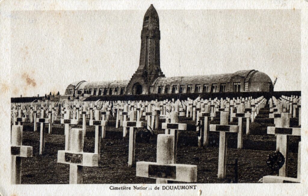 Verdun WW1 battlefields, memorial Douaumont tour guide