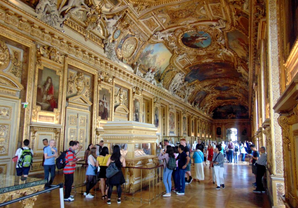 Louvre museum Paris guided tours