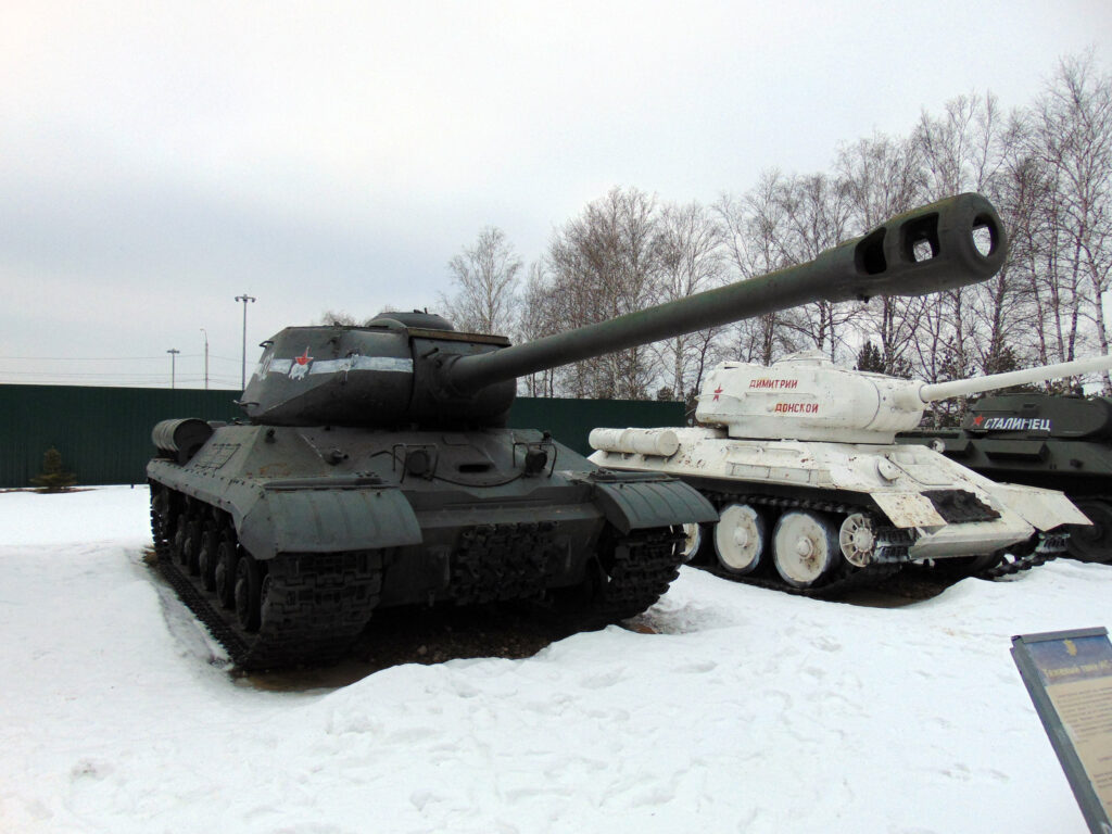 Soviet IS-2 heavy tank, Kubinka museum 