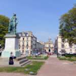 Private unusual Tour from Paris to Versailles Palace