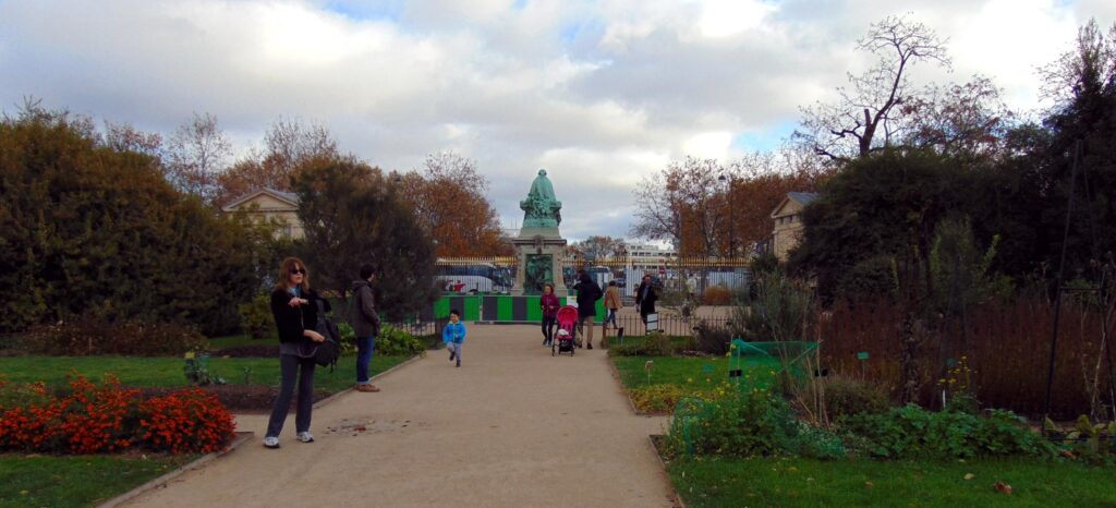 Paris Zoo Park in Plantes Garden